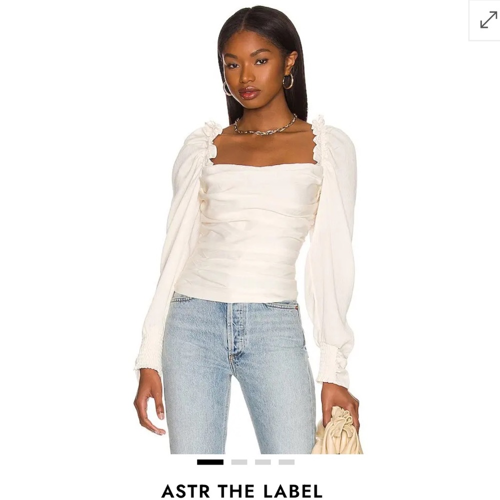 ASTR Amber top in cream